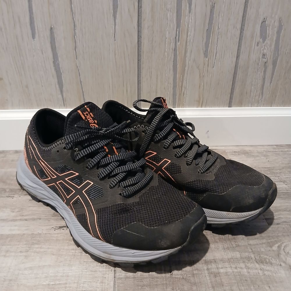 ASICS Gel Excite Trail Women’s Running Shoes Black Pink Size 8.5 (EU 40)